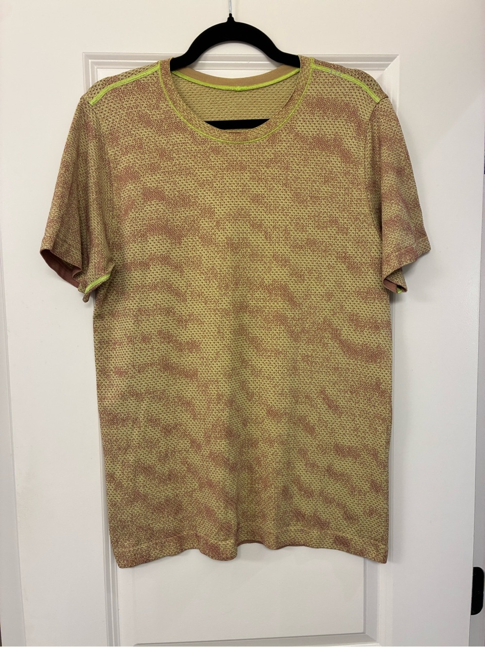 lululemon athletica Short Sleeve Knit Tee in Olive Yellow Blend